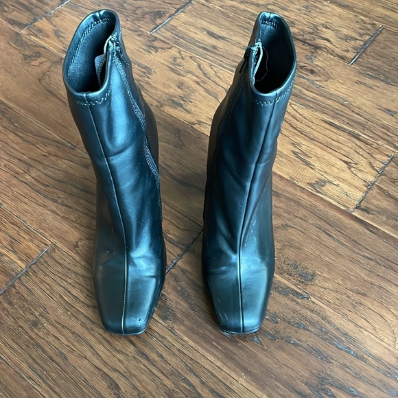 steve madden black leather booties - Picture 2 of 3
